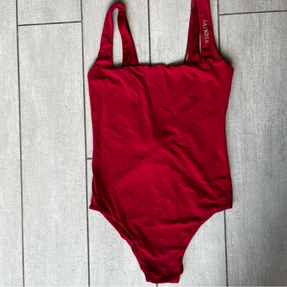 La Perla Iconic Non Wired Red One Piece Swimsuit Bikini - Picture 4 of 14